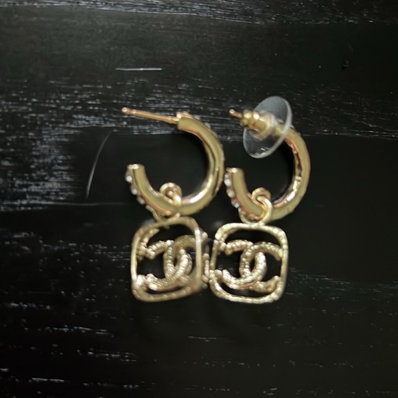 Authentic Chanel Earrings - Picture 3 of 5